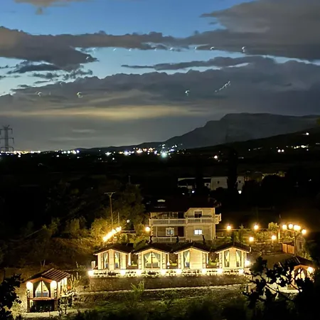 Si N'shpi Tande - Mrizi I Zanave